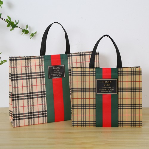Custom Logo Shopping Bag with Laminated Nonwoven Fabric, Thickened Clothing Store Advertising Gift Packaging Bag Custom Logo Shopping Bag with Laminated Nonwoven Fabric, Thickened Clothing Store Advertising Gift Packaging Bag